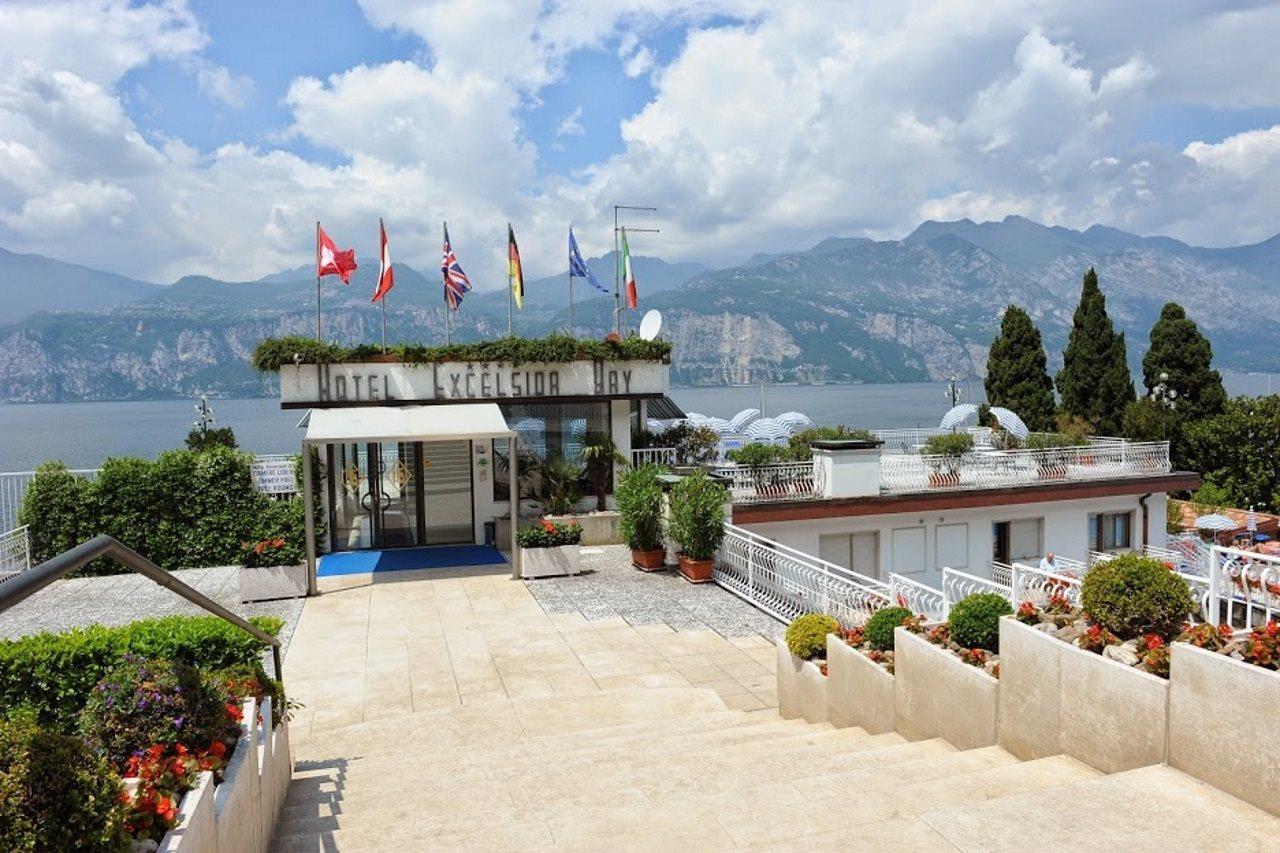 Hotel Excelsior Bay Мальчезіне Екстер'єр фото